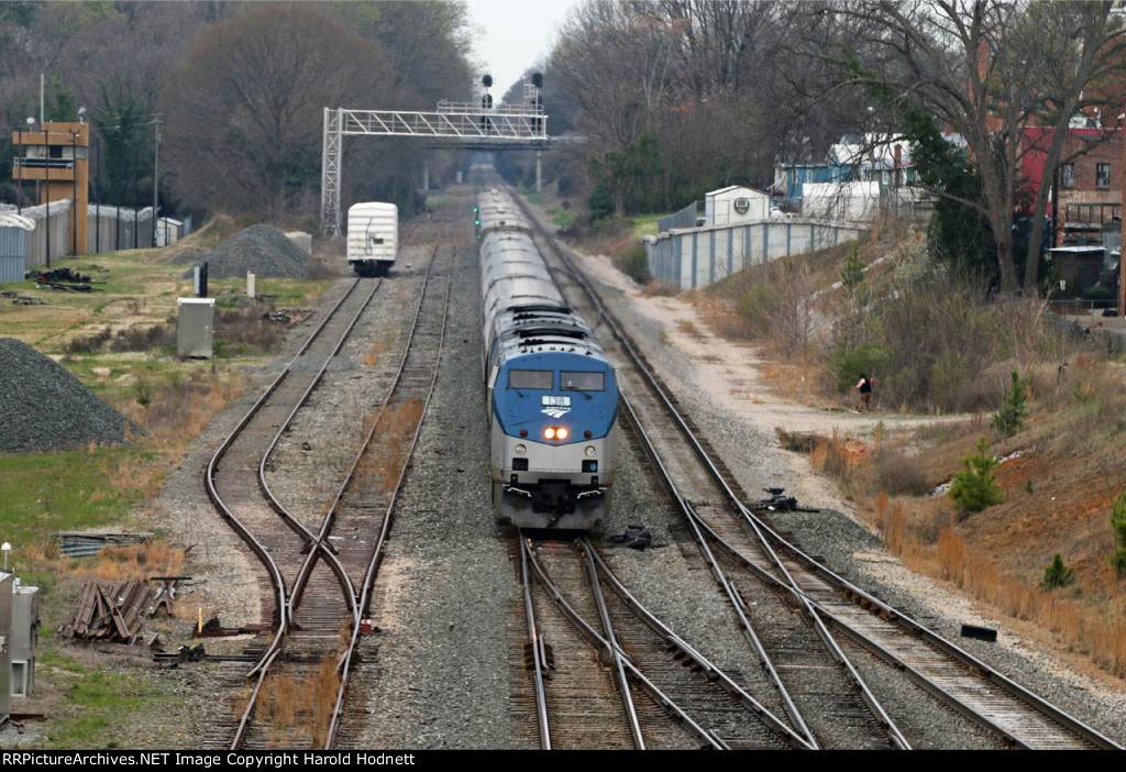 AMTK 138 leads train P092-15 at Boylan Junction